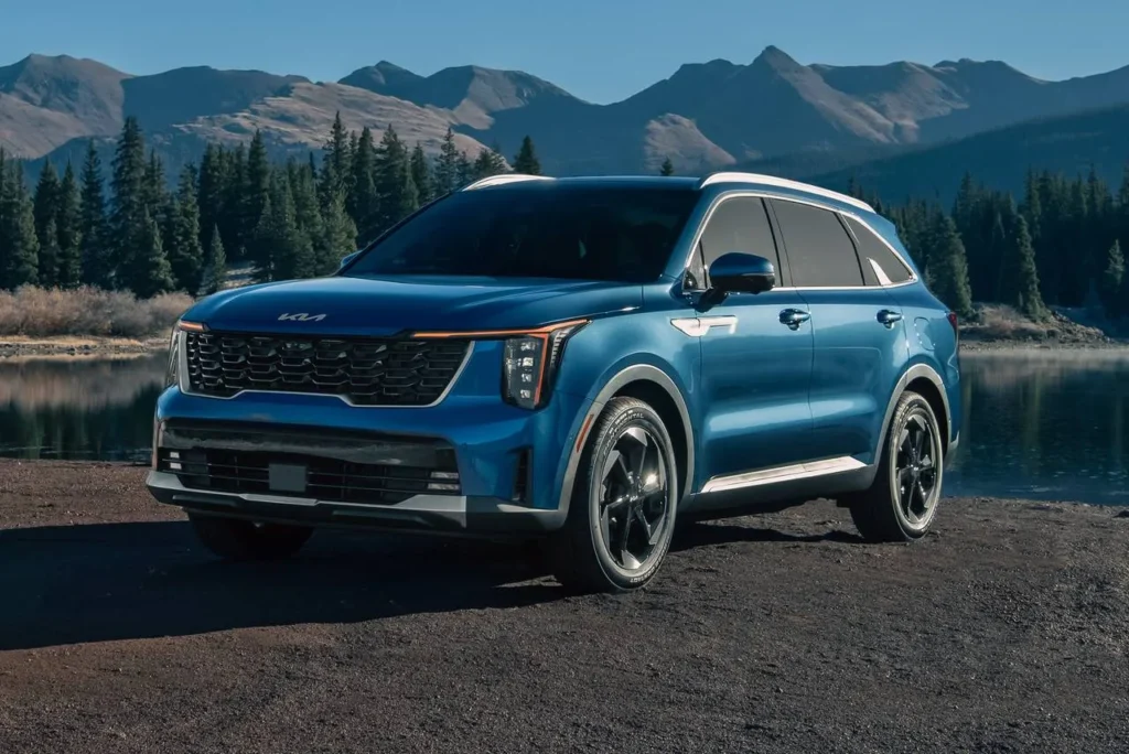 كيا سورينتو 2025 في الإمارات | SUV هجينة